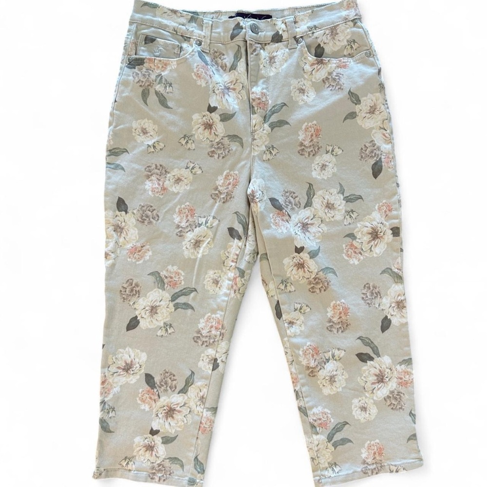 Floral Capri Pants